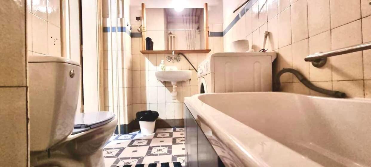 Apartament Studio Retro Next To The Market Square In Kraków Zewnętrze zdjęcie